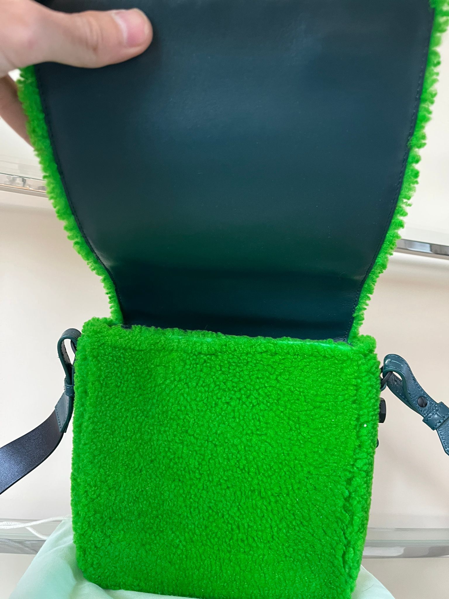 Off-White o1rshd1 Furry Cross Body Flap Bag in Green Size ONE SIZE - 7 Thumbnail