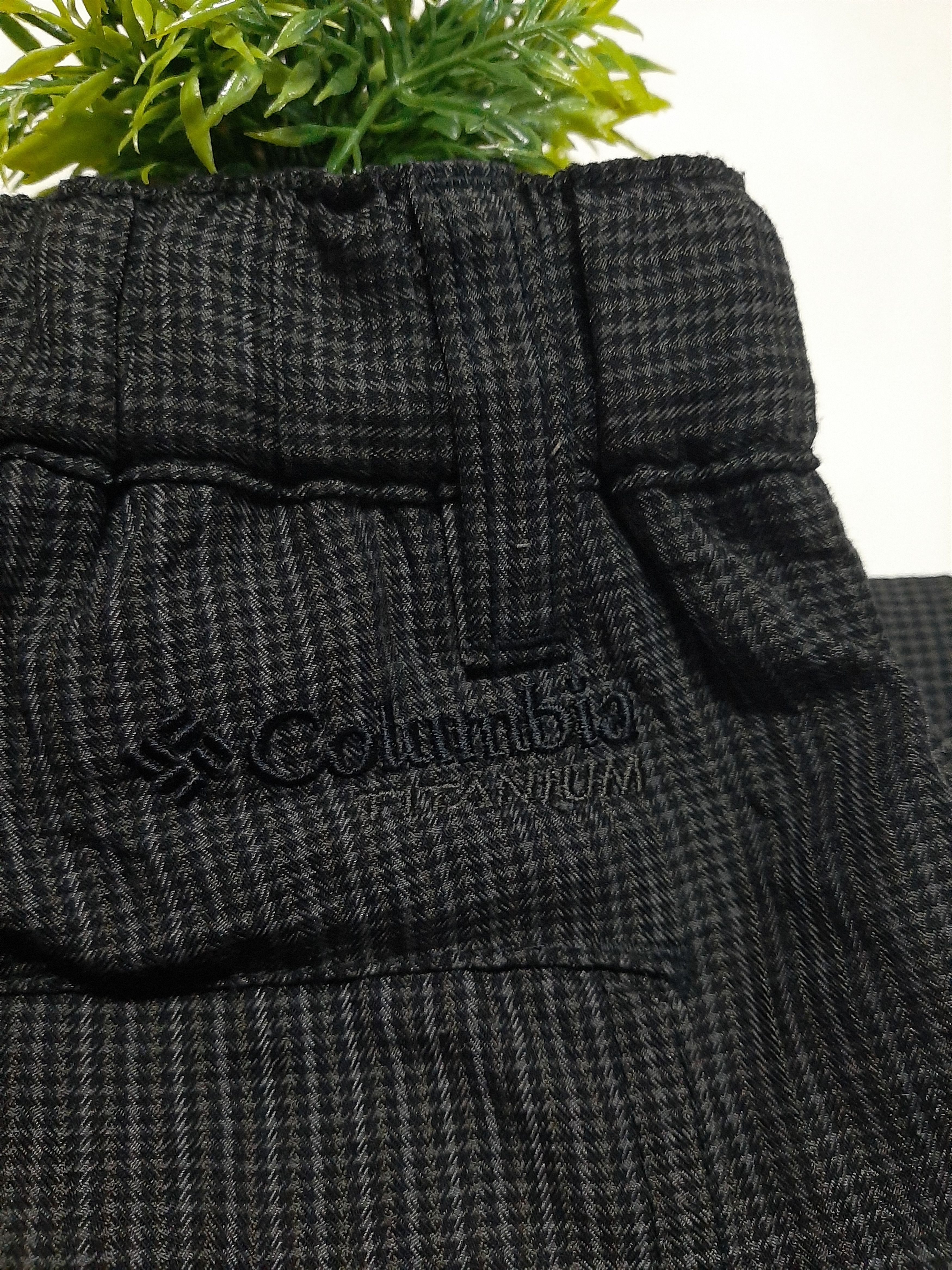 Columbia × Vintage VINTAGE COLUMBIA TITANIUM OUTDOOR CARGO MULTI POCKET PANT.. Size US 31 - 11 Thumbnail