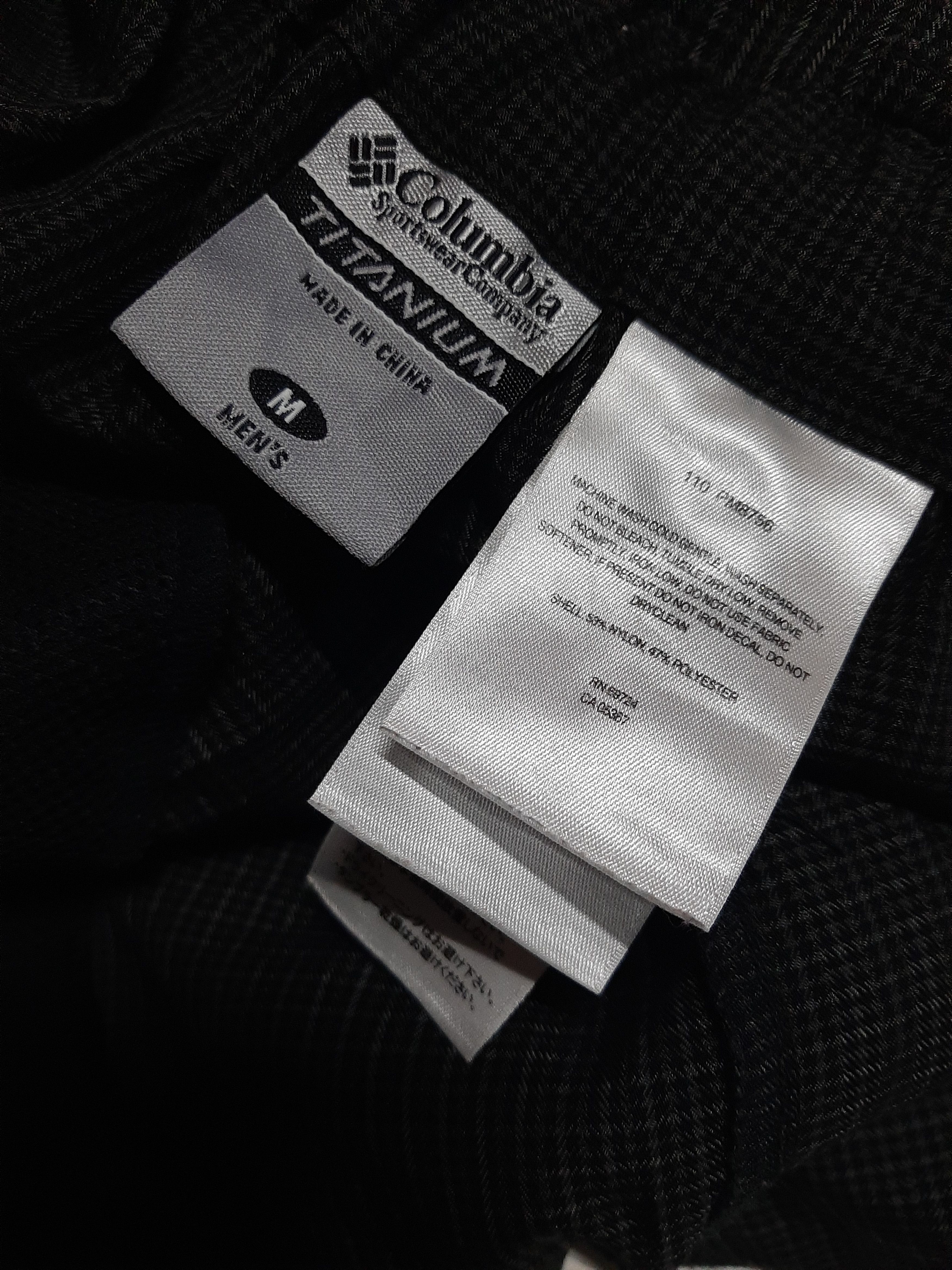 Columbia × Vintage VINTAGE COLUMBIA TITANIUM OUTDOOR CARGO MULTI POCKET PANT.. Size US 31 - 13 Thumbnail