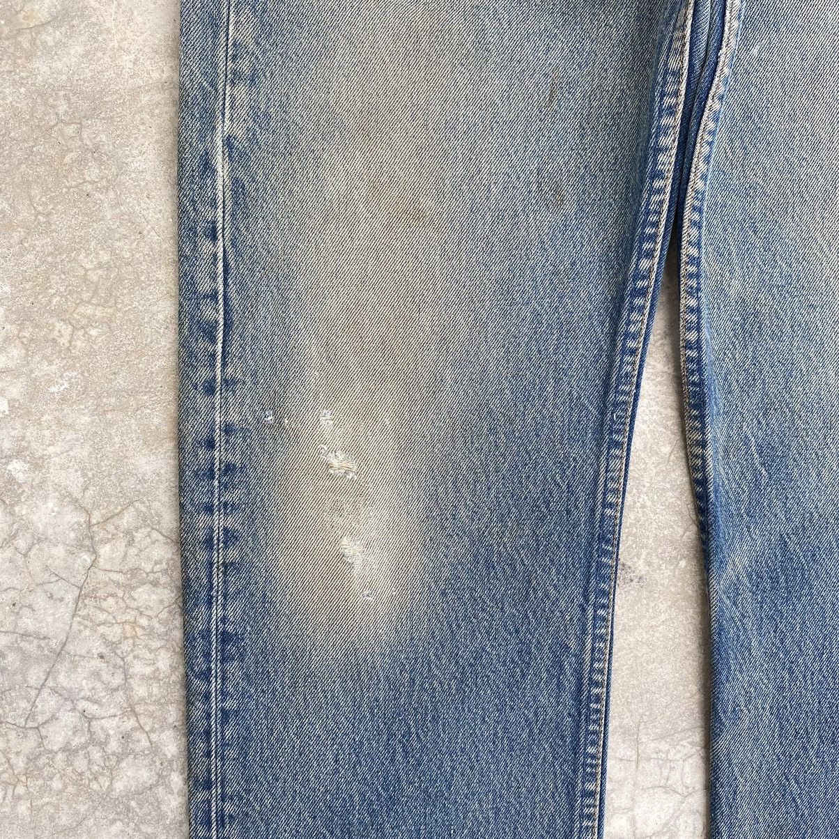 Levi's Vintage 1993 Levis 501 Muddy Blue Stonewashed Ripped Jeans Size US 31 - 6 Thumbnail