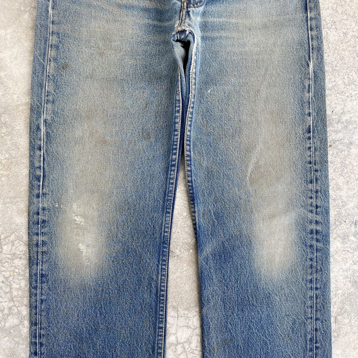 Levi's Vintage 1993 Levis 501 Muddy Blue Stonewashed Ripped Jeans Size US 31 - 5 Thumbnail