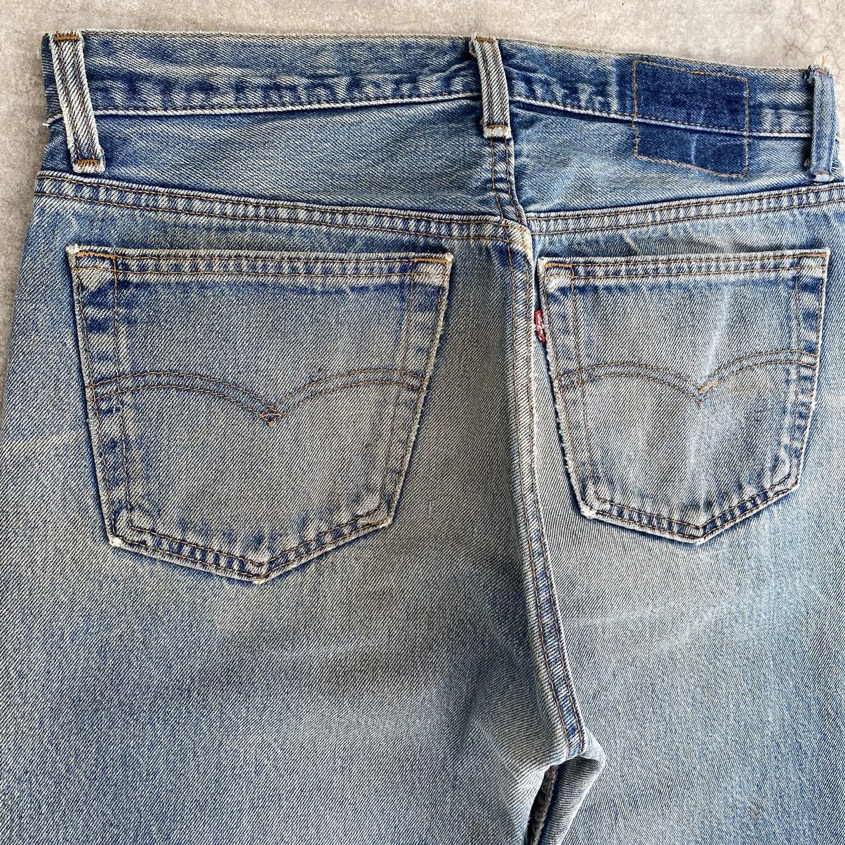 Levi's Vintage 1993 Levis 501 Muddy Blue Stonewashed Ripped Jeans Size US 31 - 21 Thumbnail
