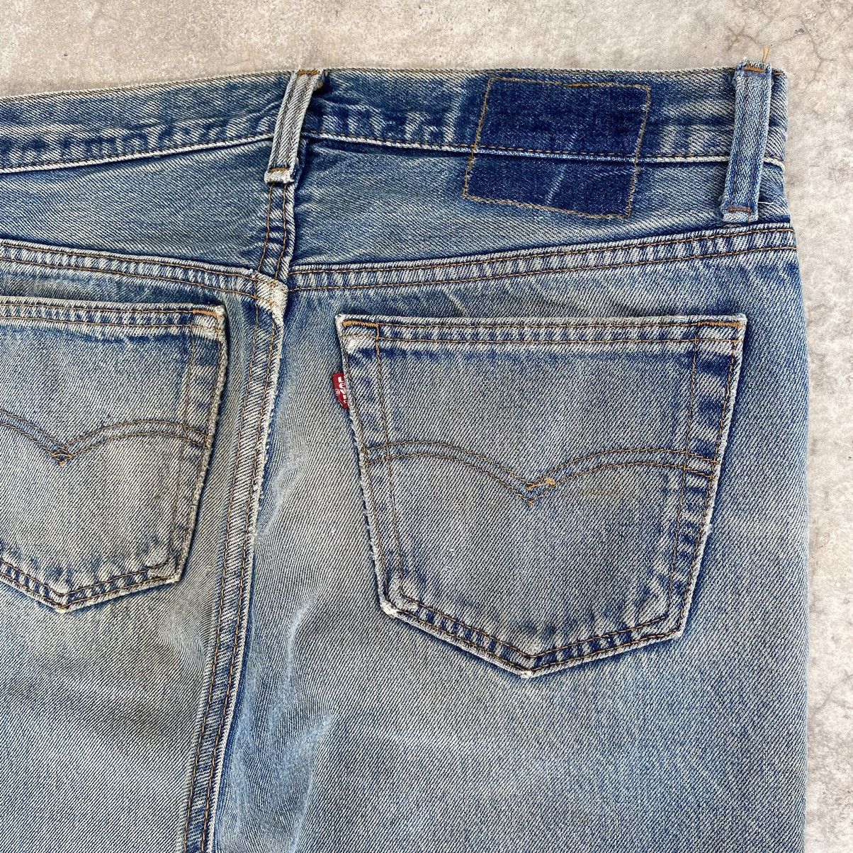 Levi's Vintage 1993 Levis 501 Muddy Blue Stonewashed Ripped Jeans Size US 31 - 22 Thumbnail