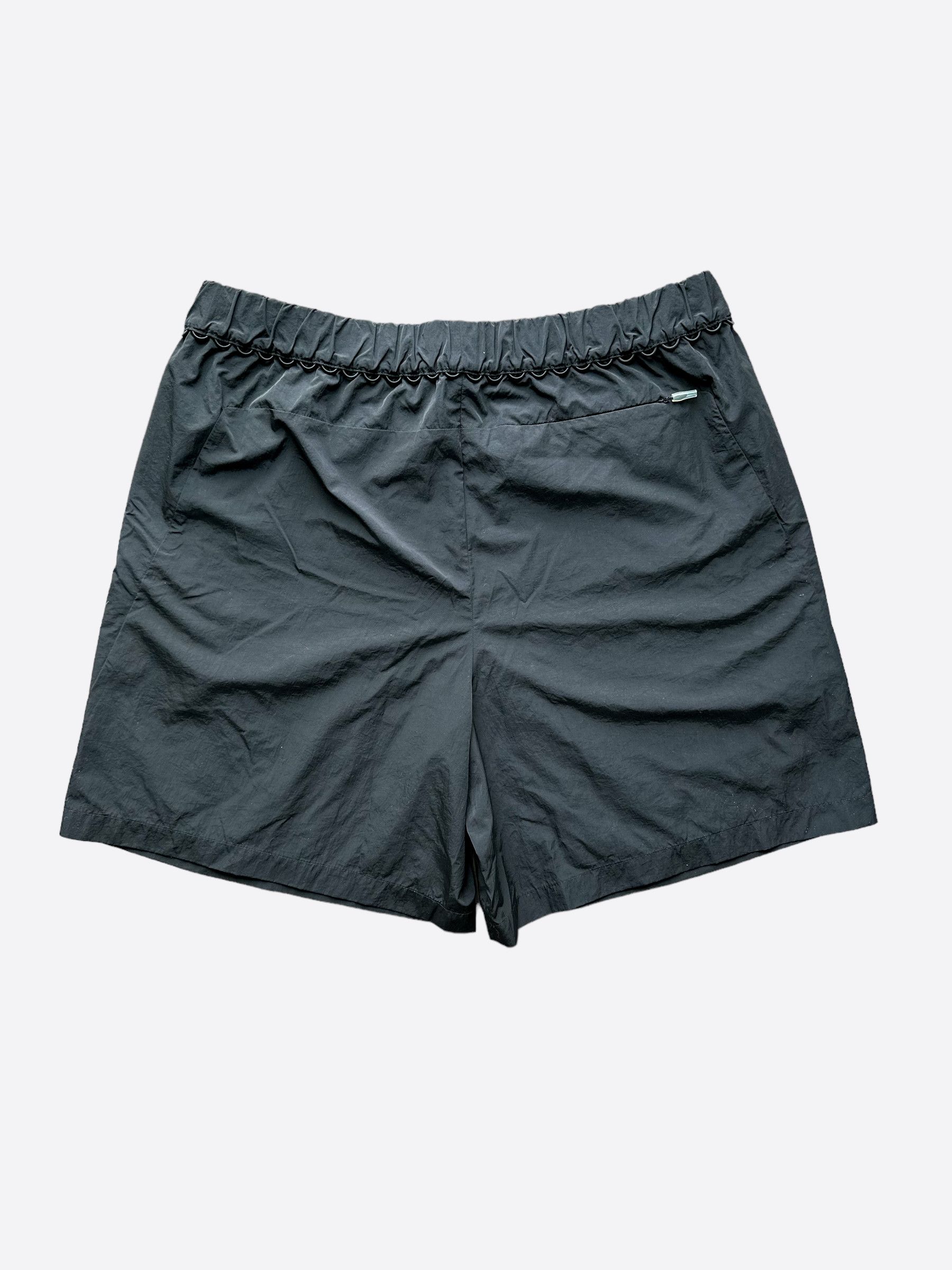 Louis Vuitton Louis Vuitton Black 2054 Athletic Shorts Size US 36 / EU 52 - 2 Thumbnail