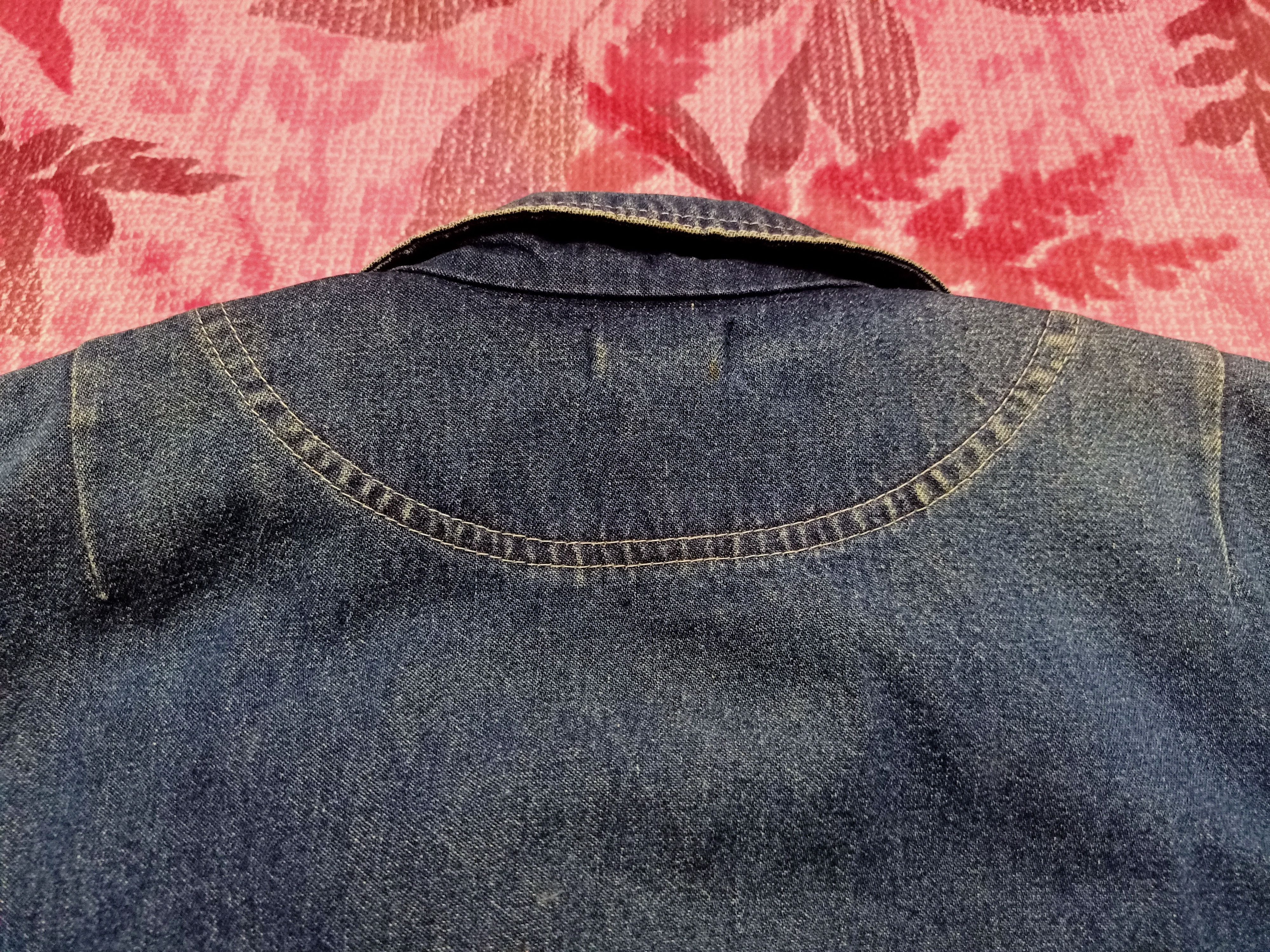 Vanquish Rare!!! Vtg Vanquish Japan style Distressed Denim Jacket Size US L / EU 52-54 / 3 - 8 Thumbnail