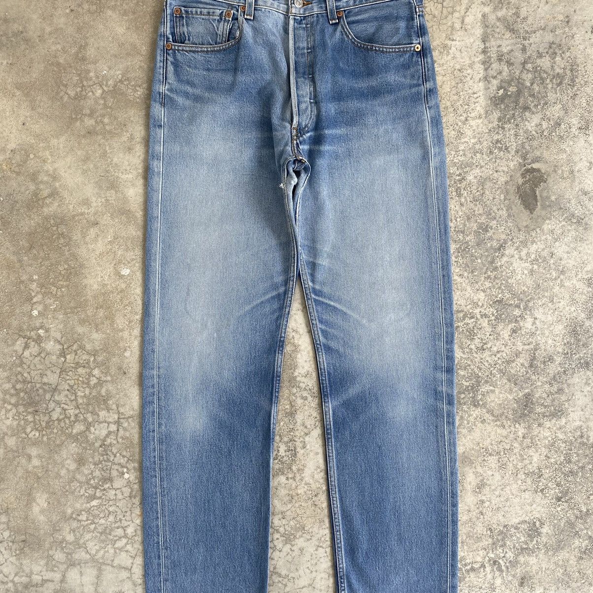 Levi's × Vintage Size 32x30.5 Vintage Levis 501 Faded Distressed Denim Size US 32 / EU 48 - 4 Thumbnail