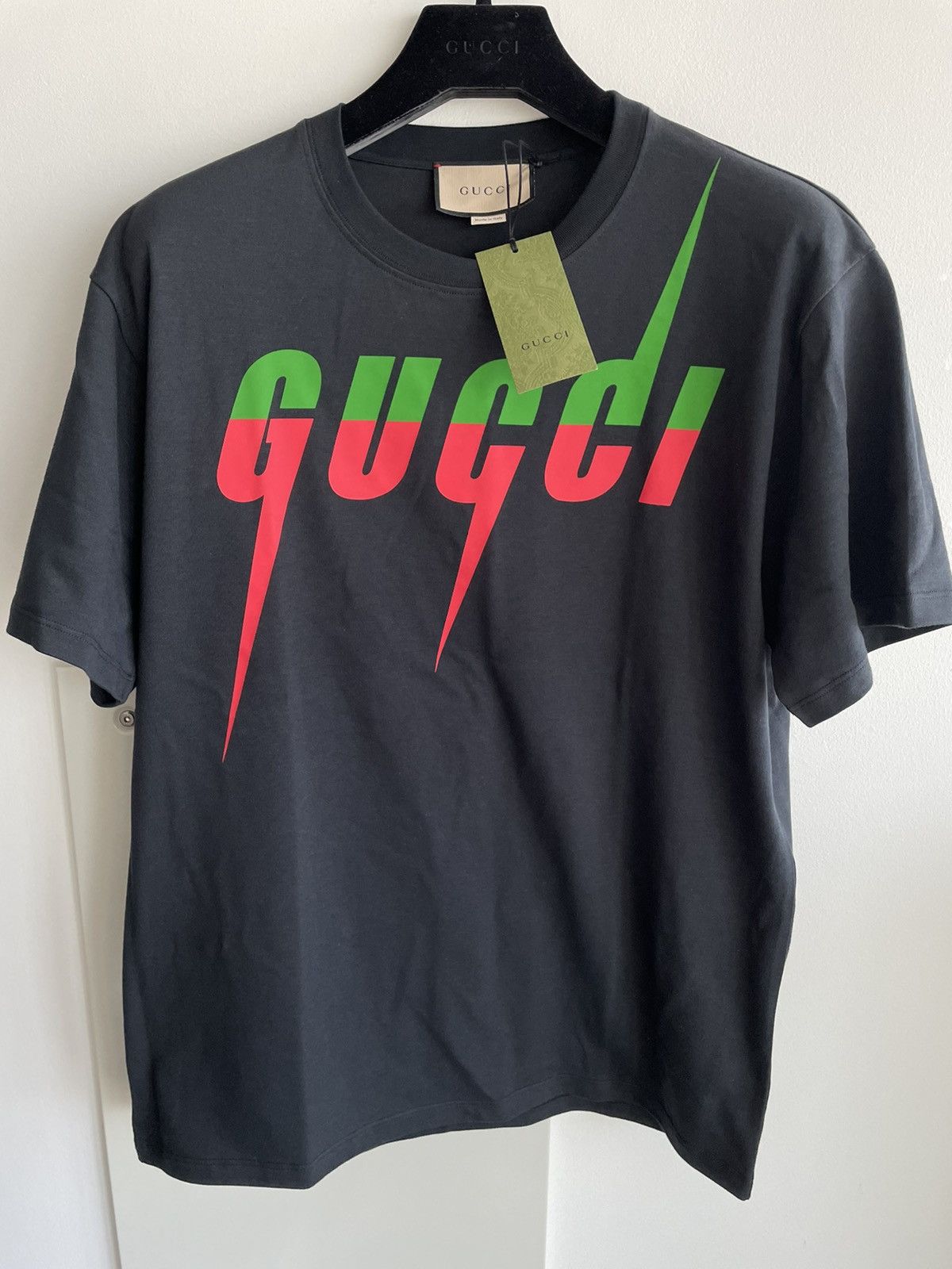 image of New Super Runway Limited Edition Gucci Logo Tee T-Shirt in Black, Men's (Size XL)