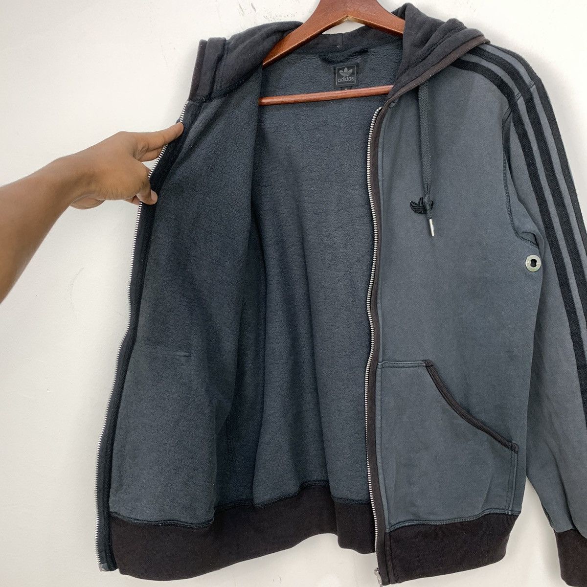 Adidas Vintag ADIDAS Stripe Blue Grey Zipper Sweater Hoodie Jacket Size US M / EU 48-50 / 2 - 16 Thumbnail