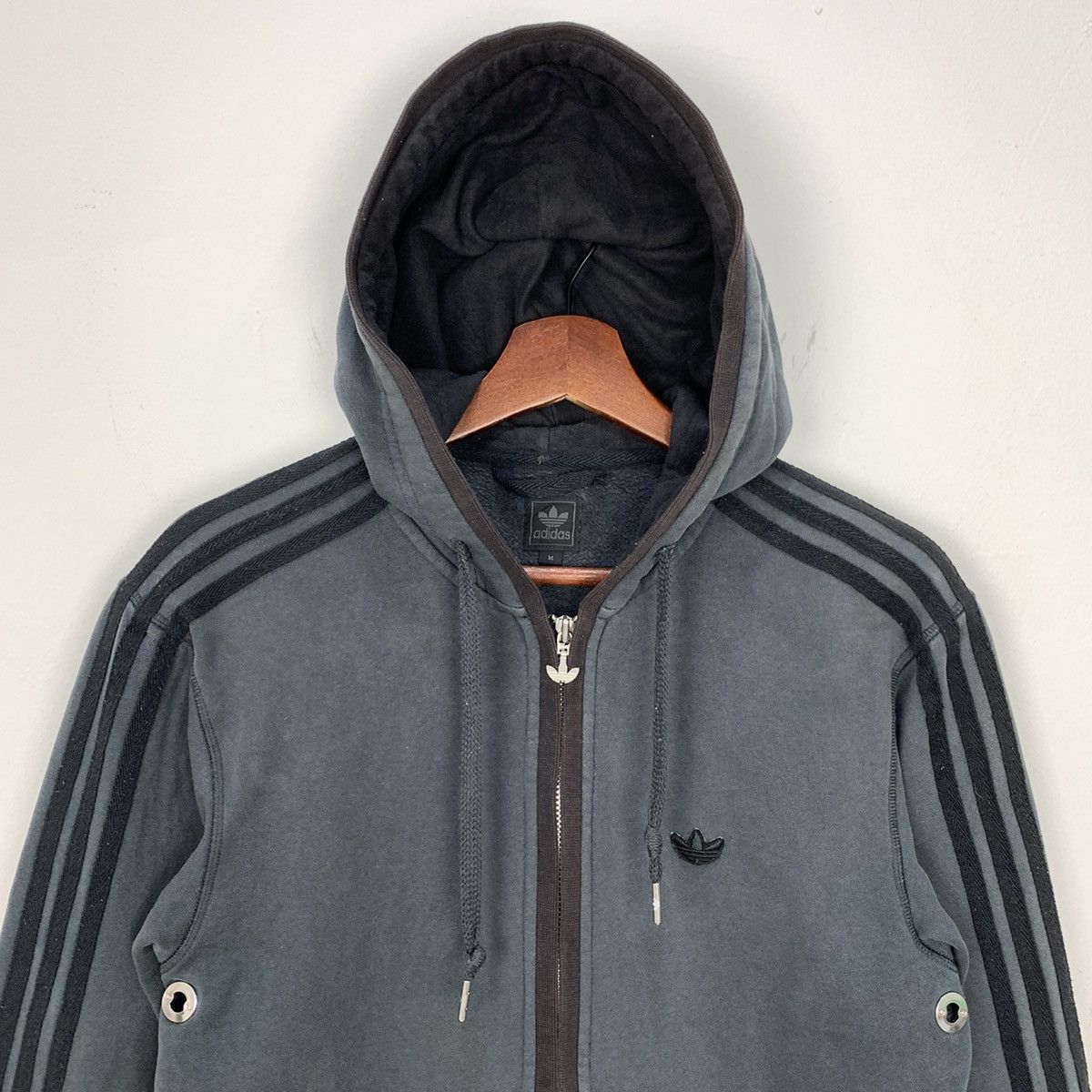Adidas Vintag ADIDAS Stripe Blue Grey Zipper Sweater Hoodie Jacket Size US M / EU 48-50 / 2 - 5 Thumbnail