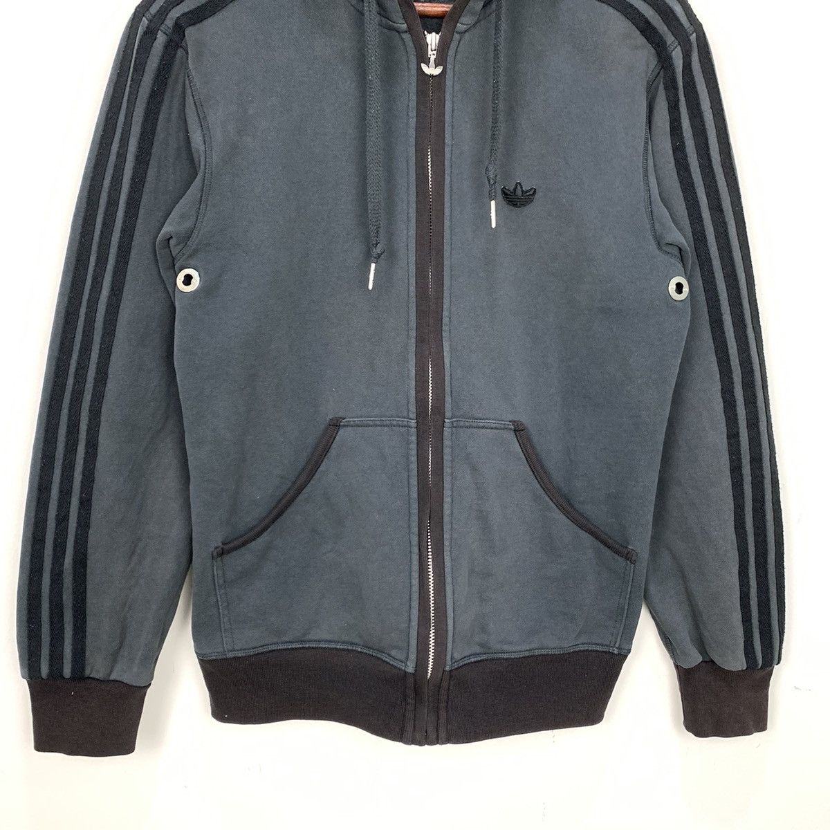 Adidas Vintag ADIDAS Stripe Blue Grey Zipper Sweater Hoodie Jacket Size US M / EU 48-50 / 2 - 7 Thumbnail