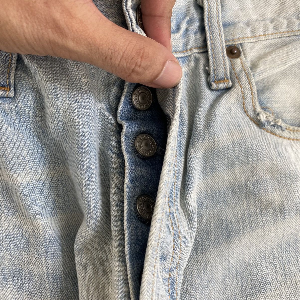 Levi's Size 31x32 Vintage Levis 501 Light Blue Ripped Jeans Size US 30 / EU 46 - 11 Thumbnail