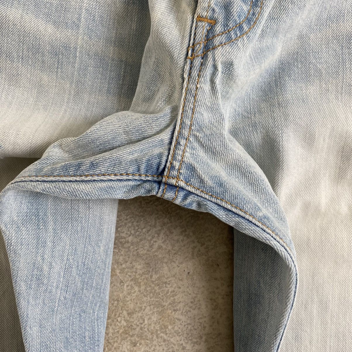 Levi's Size 31x32 Vintage Levis 501 Light Blue Ripped Jeans Size US 30 / EU 46 - 12 Thumbnail
