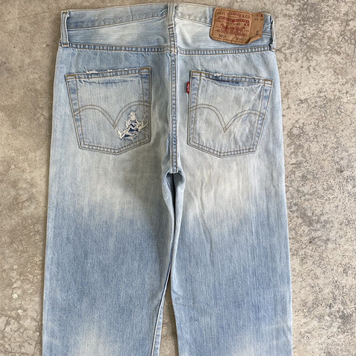 Levi's Size 31x32 Vintage Levis 501 Light Blue Ripped Jeans Size US 30 / EU 46 - 14 Thumbnail