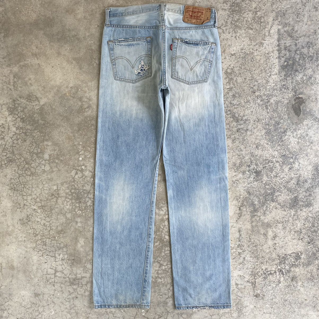Levi's Size 31x32 Vintage Levis 501 Light Blue Ripped Jeans Size US 30 / EU 46 - 13 Thumbnail