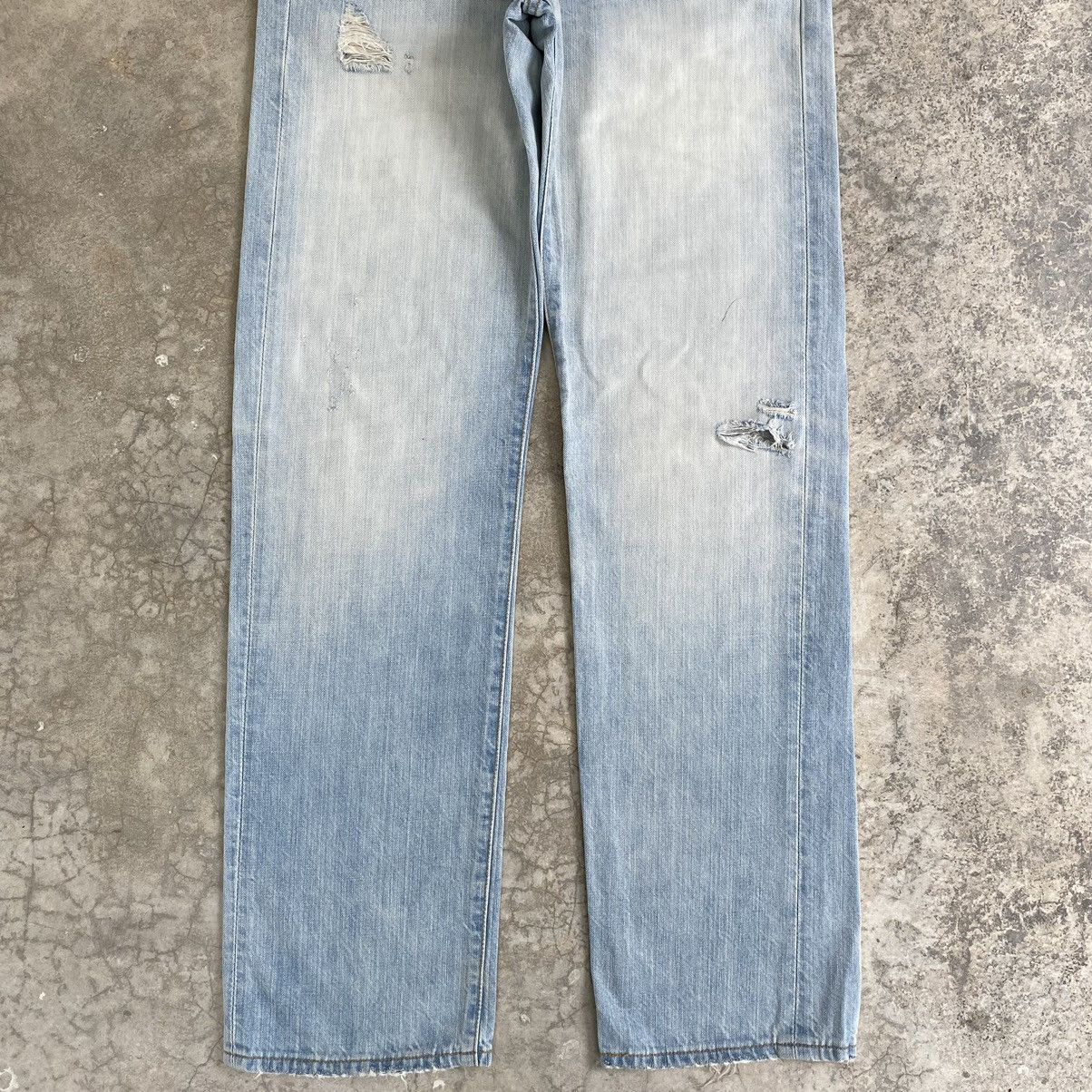 Levi's Size 31x32 Vintage Levis 501 Light Blue Ripped Jeans Size US 30 / EU 46 - 4 Thumbnail