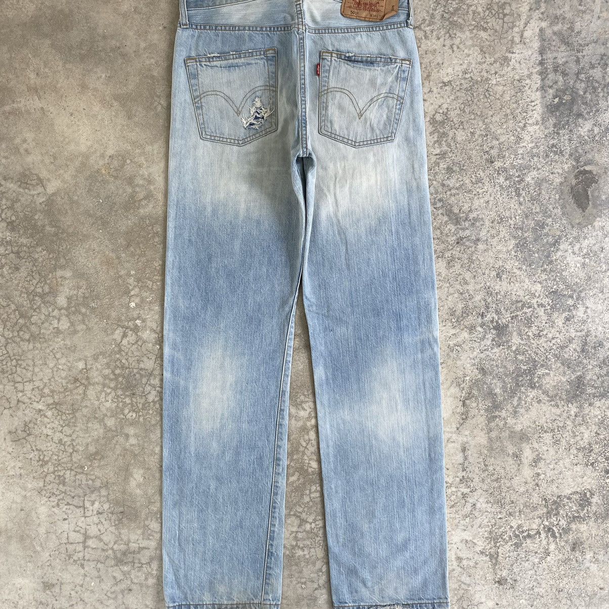 Levi's Size 31x32 Vintage Levis 501 Light Blue Ripped Jeans Size US 30 / EU 46 - 16 Thumbnail