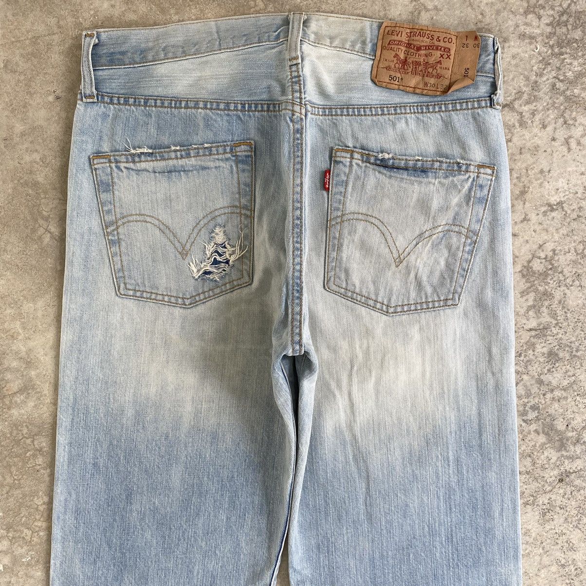 Levi's Size 31x32 Vintage Levis 501 Light Blue Ripped Jeans Size US 30 / EU 46 - 18 Thumbnail