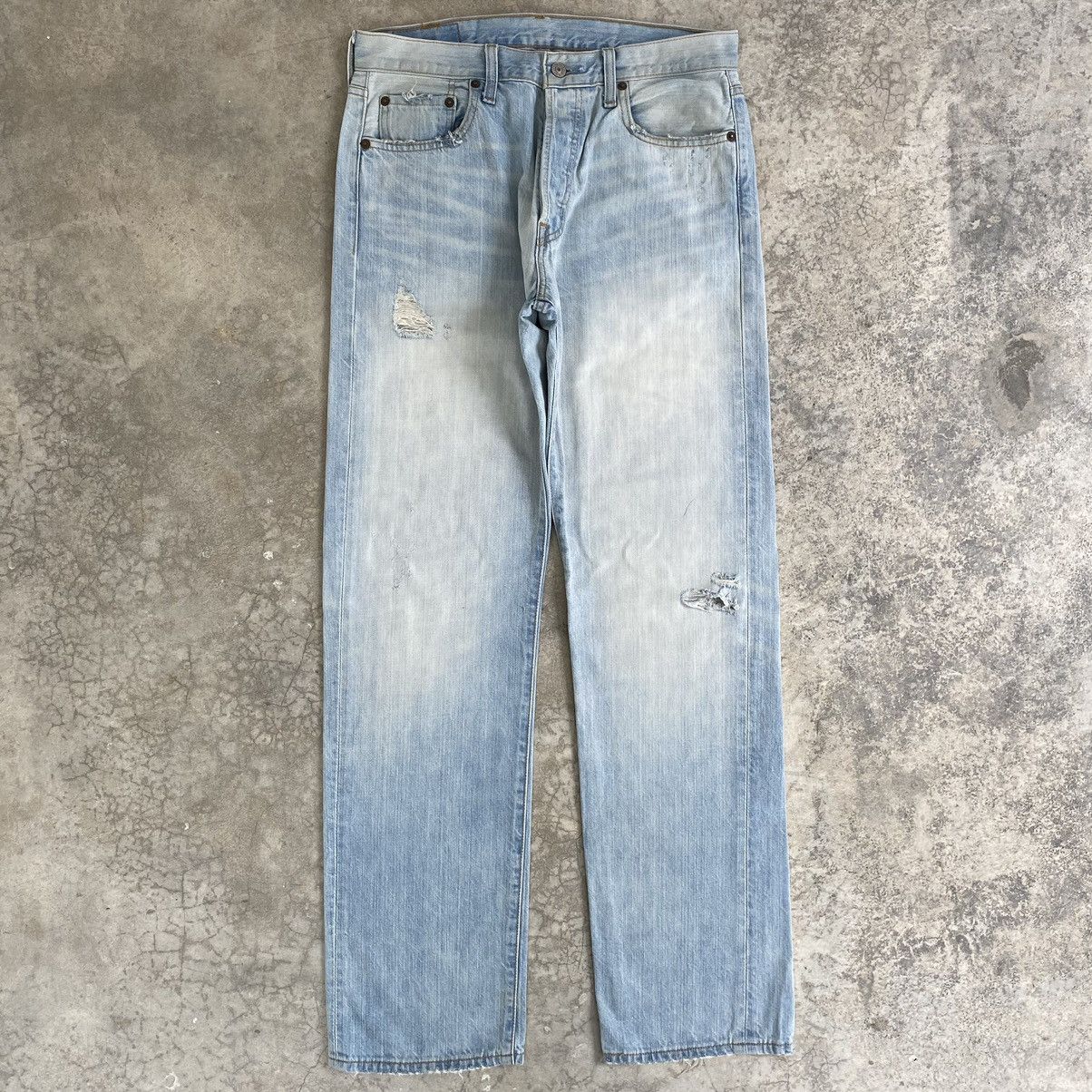 Levi's Size 31x32 Vintage Levis 501 Light Blue Ripped Jeans Size US 30 / EU 46 - 1 Thumbnail