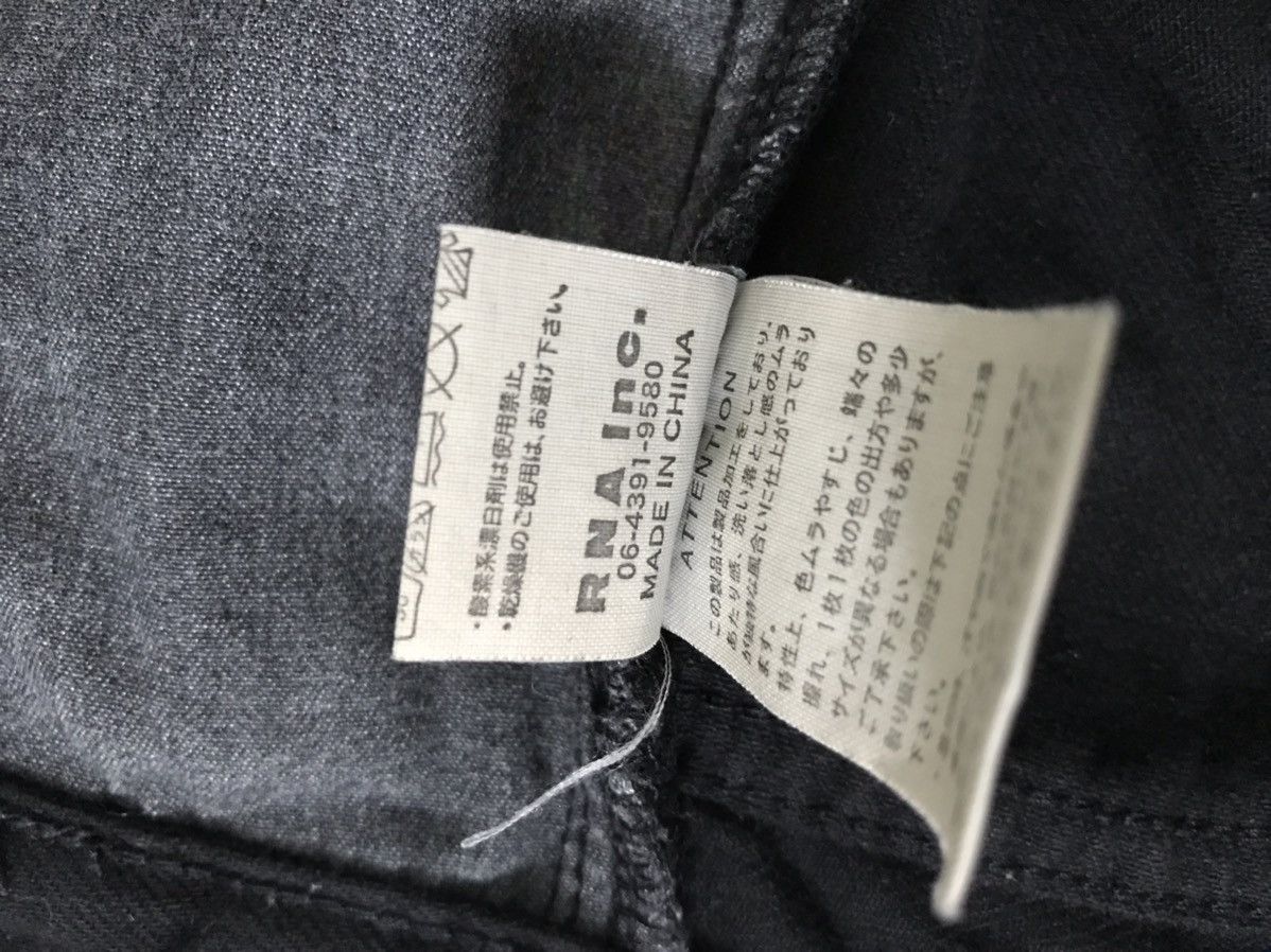 Japanese Brand RNA INC Big Pockets Design Cropped Black Denim Jeans Size US 30 / EU 46 - 19 Thumbnail