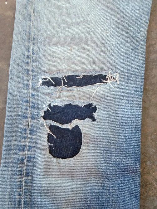 Levi's 80s Vintage Levi's 501 Made In USA Repaired Distressed Jeans Size US 27 - 9 Thumbnail