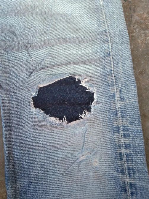 Levi's 80s Vintage Levi's 501 Made In USA Repaired Distressed Jeans Size US 27 - 8 Thumbnail