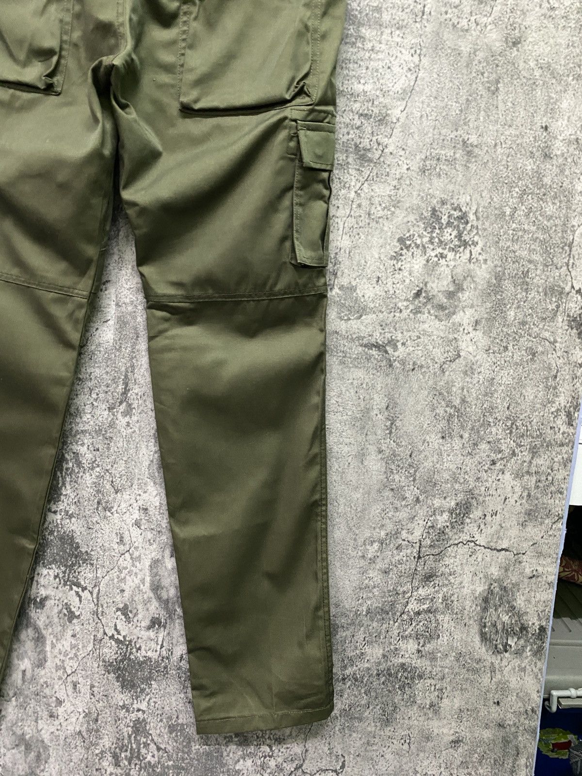 Japanese Brand Japan Made SPARKLE Multipocket Cargo Zipper Pant Size US 31 - 15 Thumbnail