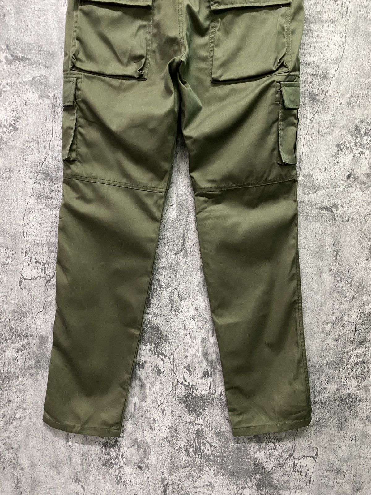 Japanese Brand Japan Made SPARKLE Multipocket Cargo Zipper Pant Size US 31 - 17 Thumbnail