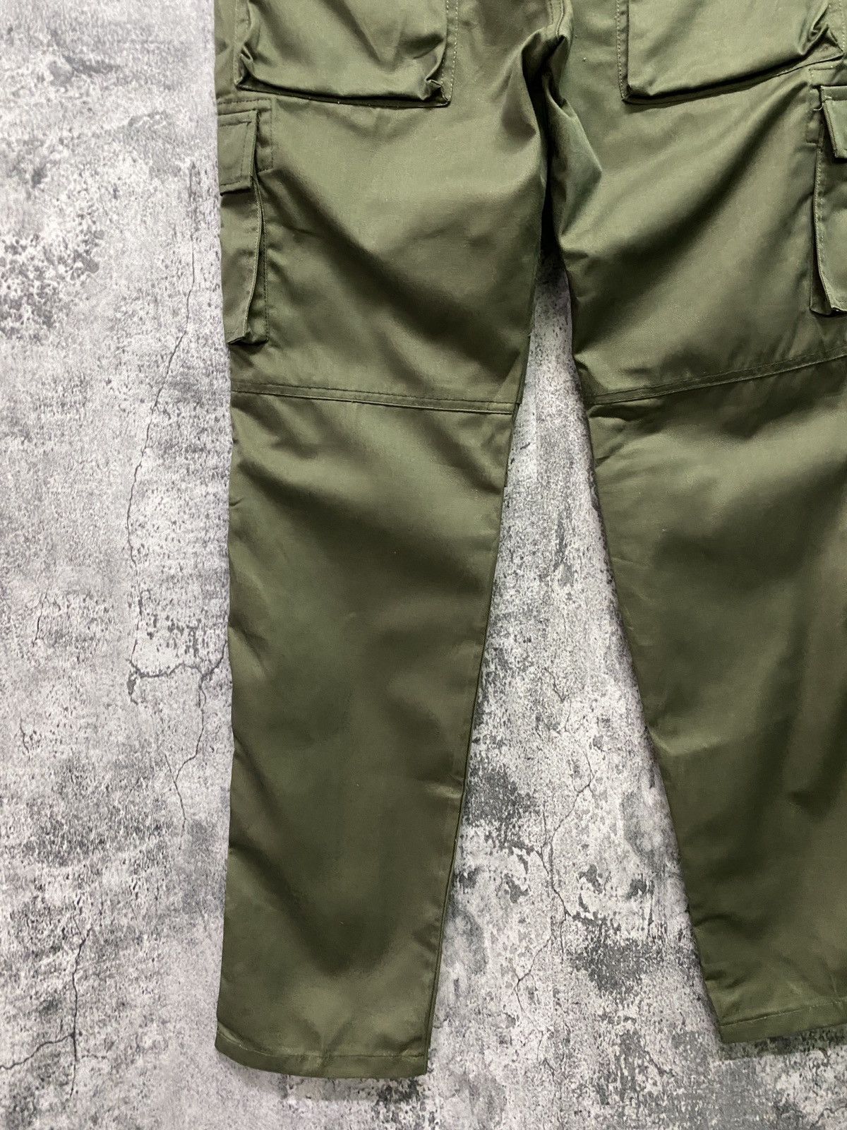 Japanese Brand Japan Made SPARKLE Multipocket Cargo Zipper Pant Size US 31 - 16 Thumbnail