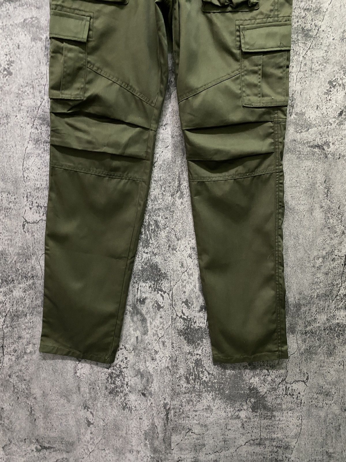 Japanese Brand Japan Made SPARKLE Multipocket Cargo Zipper Pant Size US 31 - 10 Thumbnail