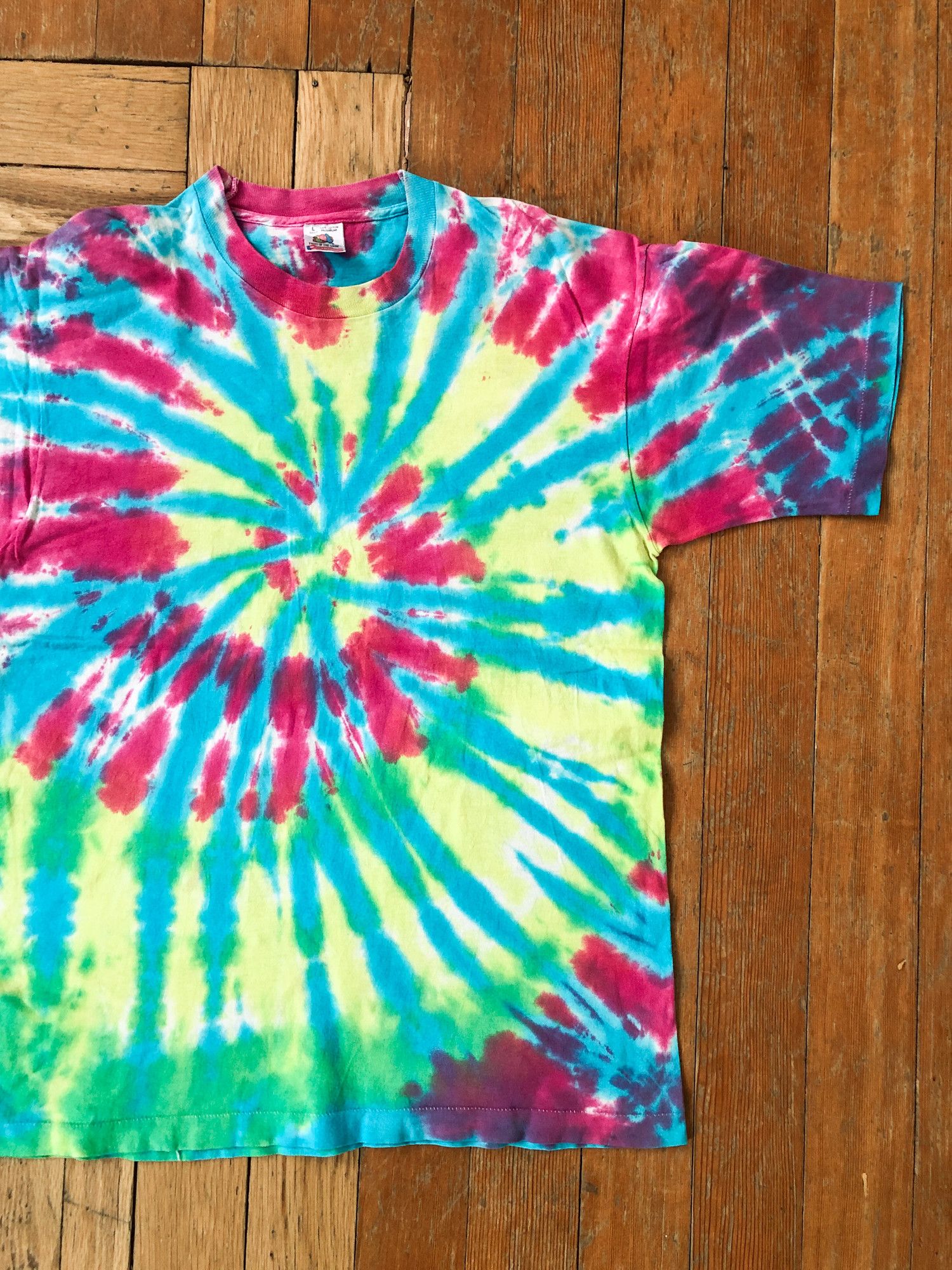 Fruit Of The Loom × Vintage 90s Single Stitch Sun Faded Tye Dye T-Shirt Size US L / EU 52-54 / 3 - 1 Thumbnail