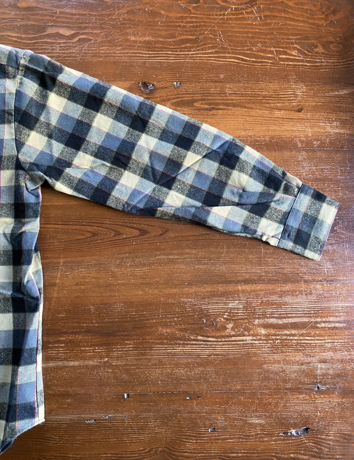 Arrow Vintage 80’s Arrow Plaid Flannel Long Sleeve Button Up Size US M / EU 48-50 / 2 - 8 Thumbnail