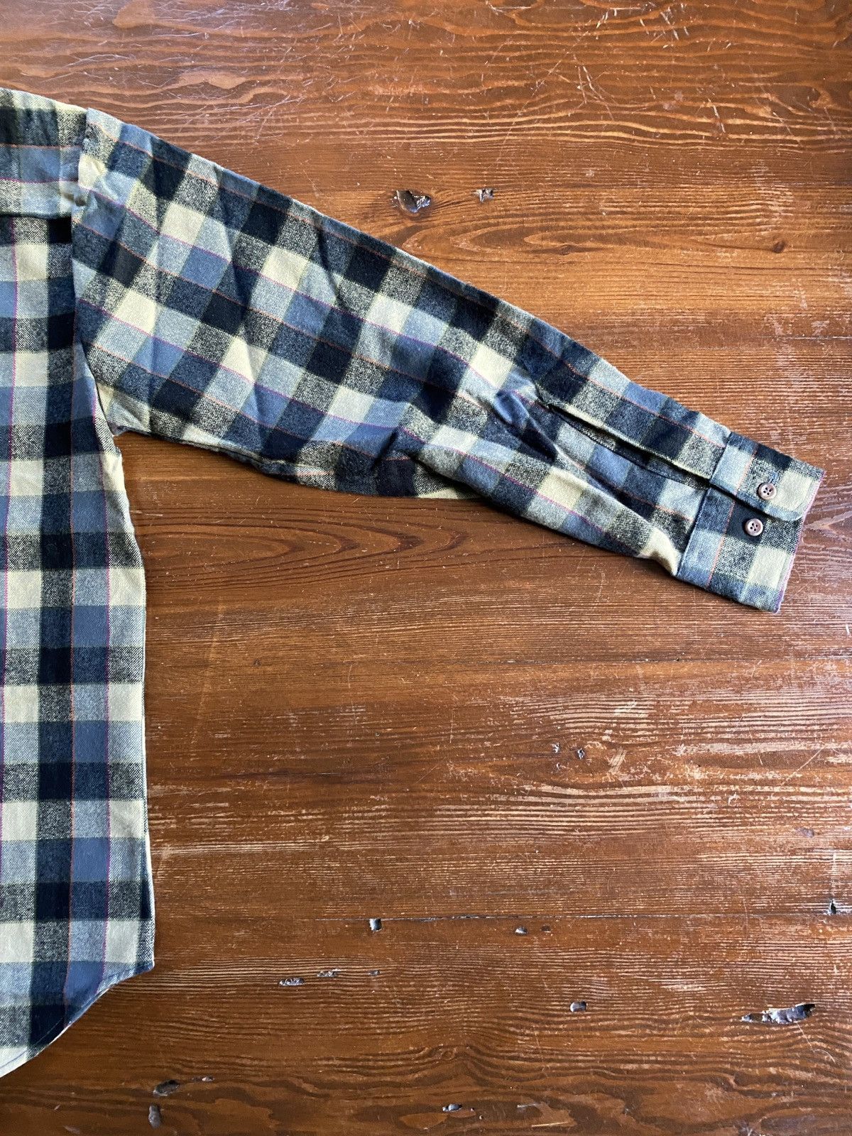 Arrow Vintage 80’s Arrow Plaid Flannel Long Sleeve Button Up Size US M / EU 48-50 / 2 - 11 Thumbnail