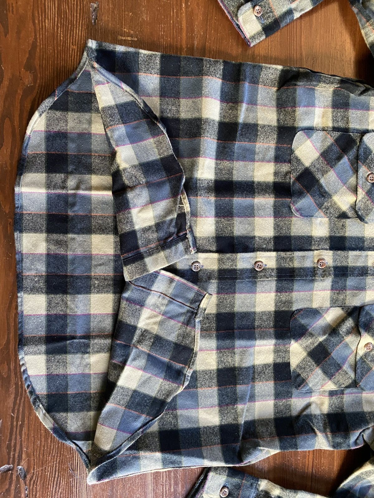 Arrow Vintage 80’s Arrow Plaid Flannel Long Sleeve Button Up Size US M / EU 48-50 / 2 - 5 Thumbnail