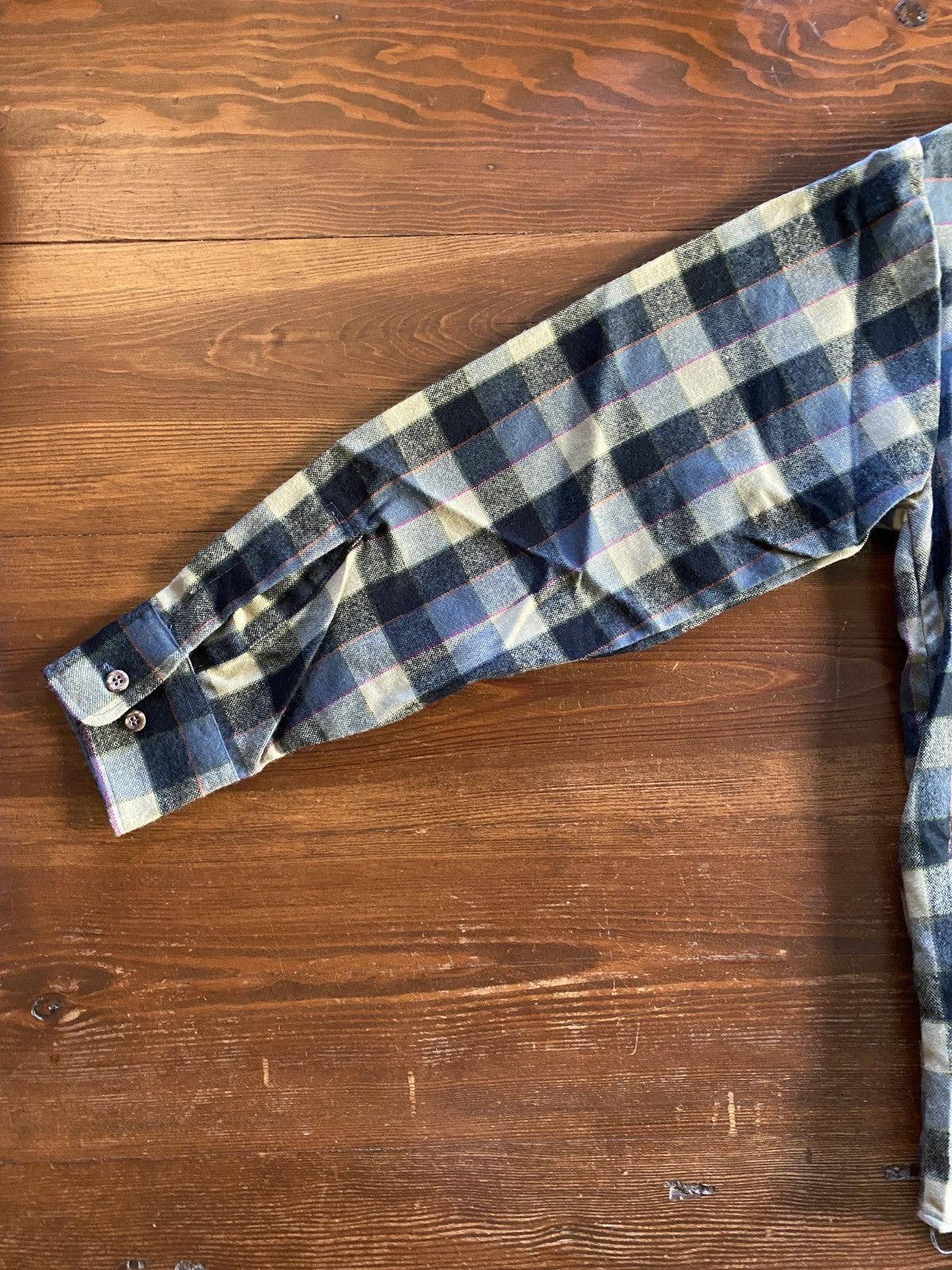 Arrow Vintage 80’s Arrow Plaid Flannel Long Sleeve Button Up Size US M / EU 48-50 / 2 - 12 Thumbnail