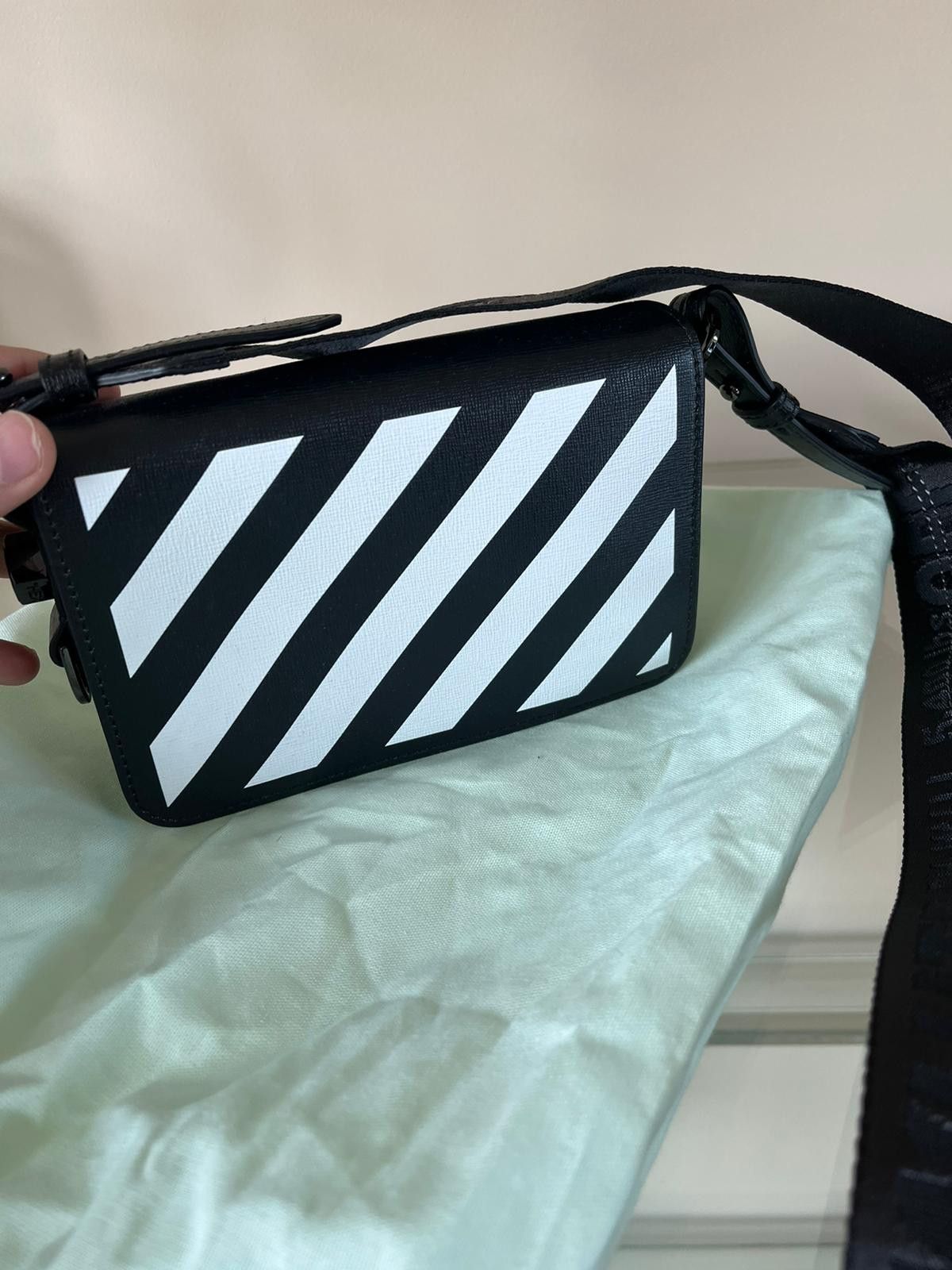 Off-White Medium Binder Clip Diagonals Bag in Black Size ONE SIZE - 5 Thumbnail