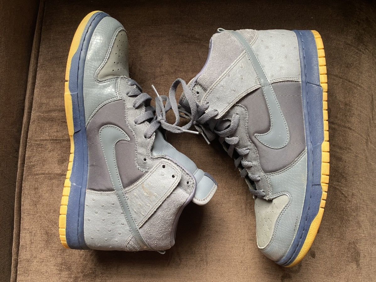 Nike 2005 Dunk High Deluxe Light Graphite Blue Size US 10.5 / EU 43-44 - 2 Thumbnail