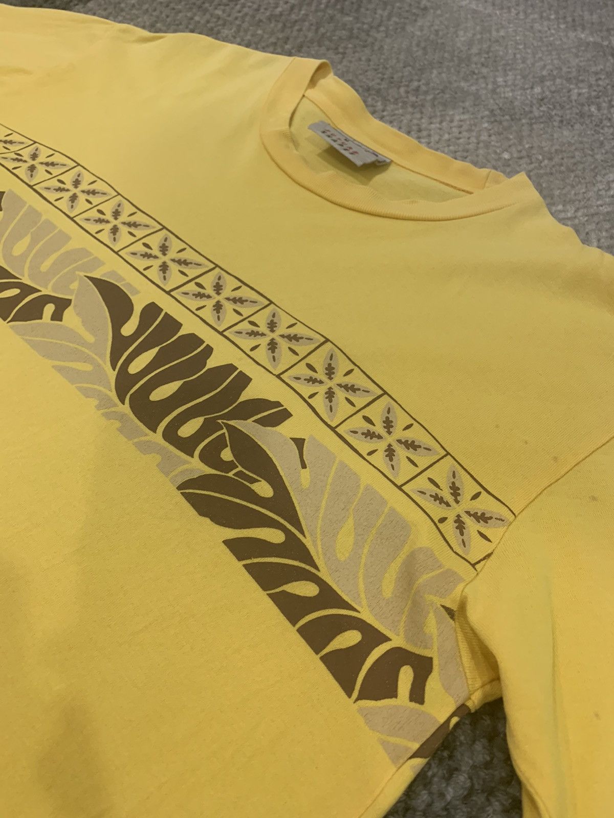 Future NEV FUTURE SHAPE Vintage 90s Big Logo Hawaii Surf Style Tee Size US M / EU 48-50 / 2 - 3 Thumbnail
