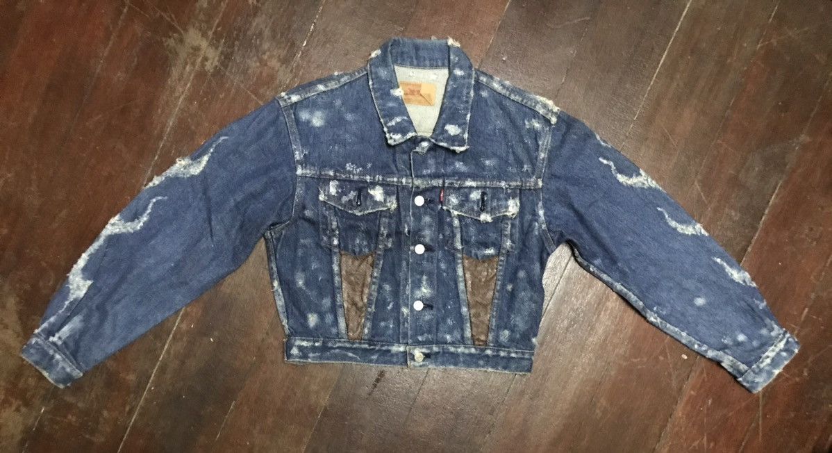 Levi's Vintage Clothing 🔥RARE🔥Levi’s distressed denim jacket Size US M / EU 48-50 / 2 - 12 Thumbnail