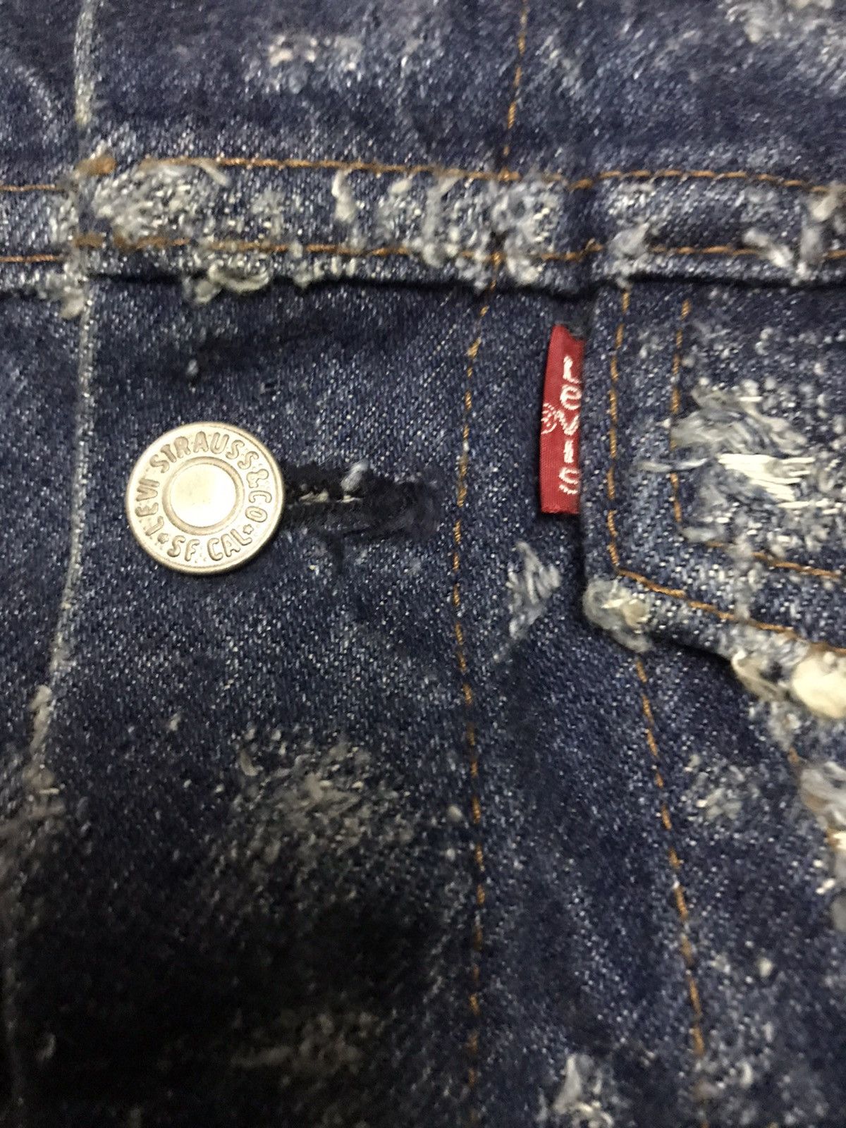 Levi's Vintage Clothing 🔥RARE🔥Levi’s distressed denim jacket Size US M / EU 48-50 / 2 - 6 Thumbnail