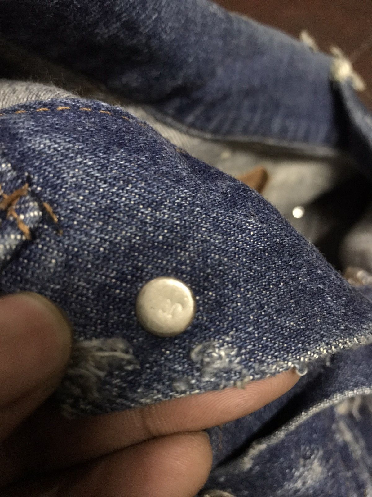 Levi's Vintage Clothing 🔥RARE🔥Levi’s distressed denim jacket Size US M / EU 48-50 / 2 - 7 Thumbnail