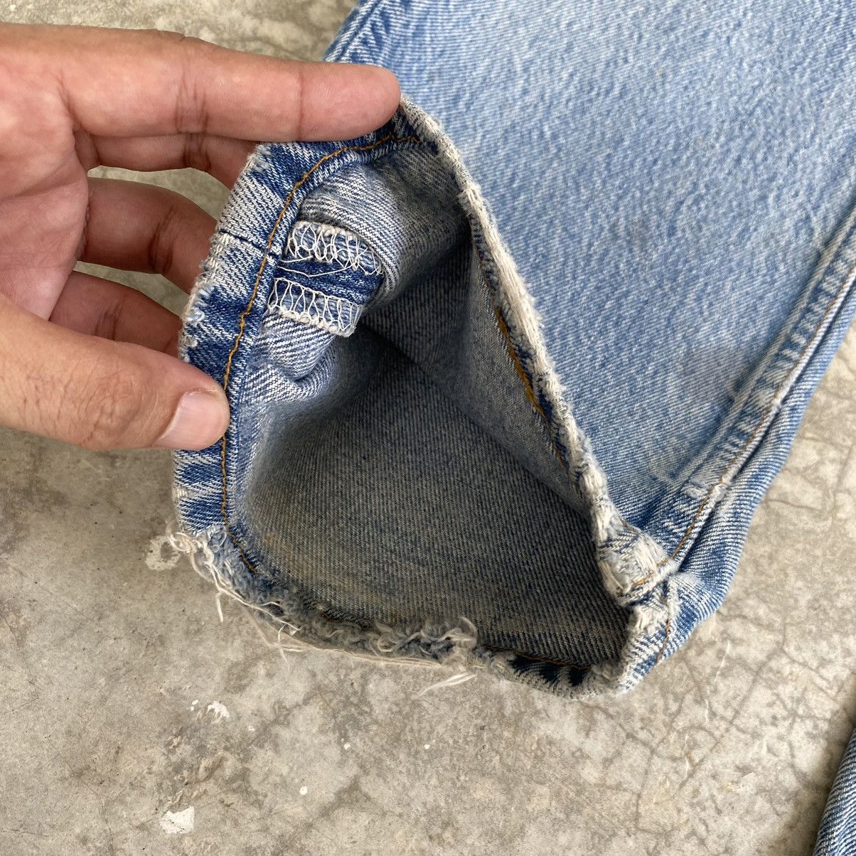 Levi's Vintage 90’s Levis 501 Stonewashed Blue Ripped Jeans Size US 29 - 6 Thumbnail