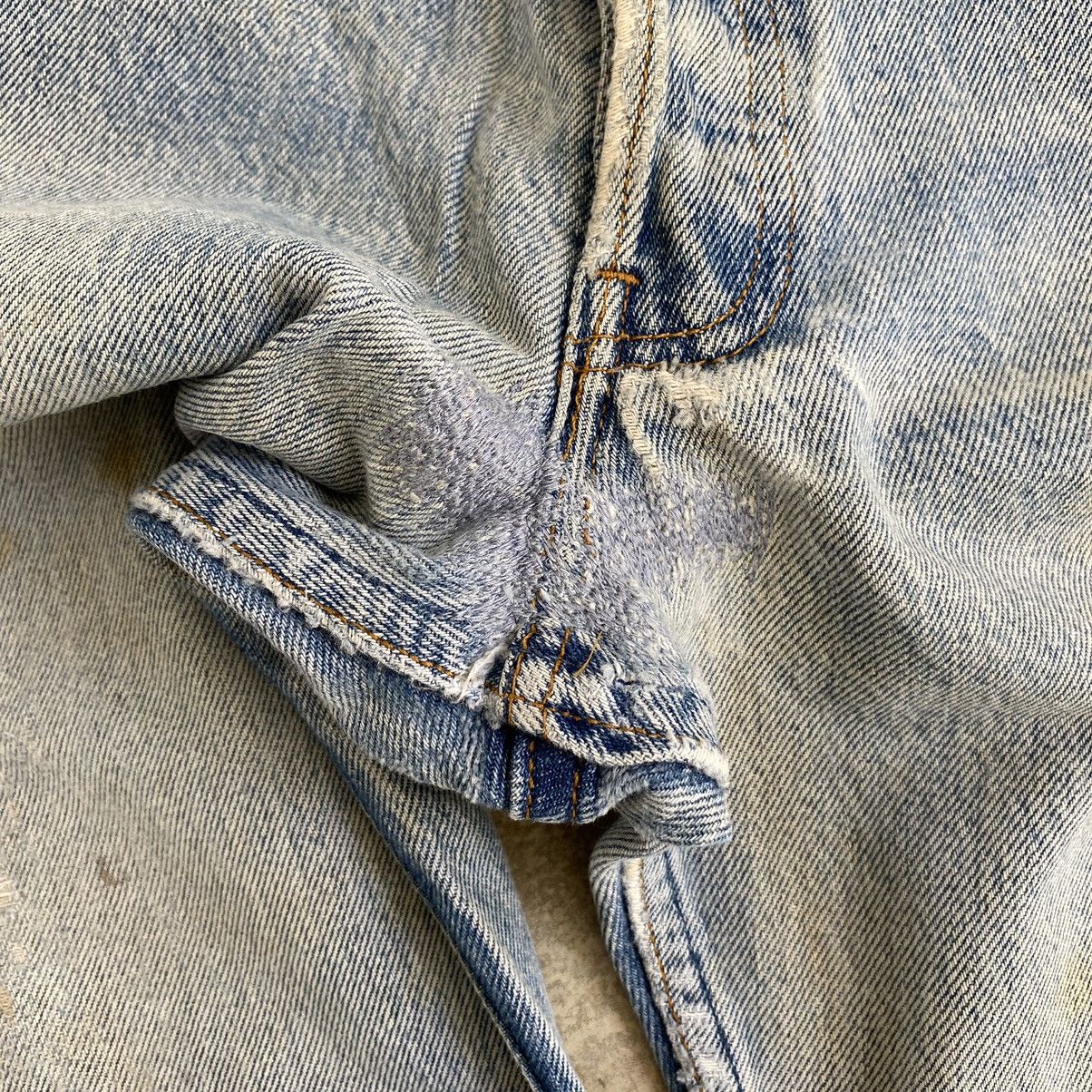 Levi's Vintage 90’s Levis 501 Stonewashed Blue Ripped Jeans Size US 29 - 12 Thumbnail