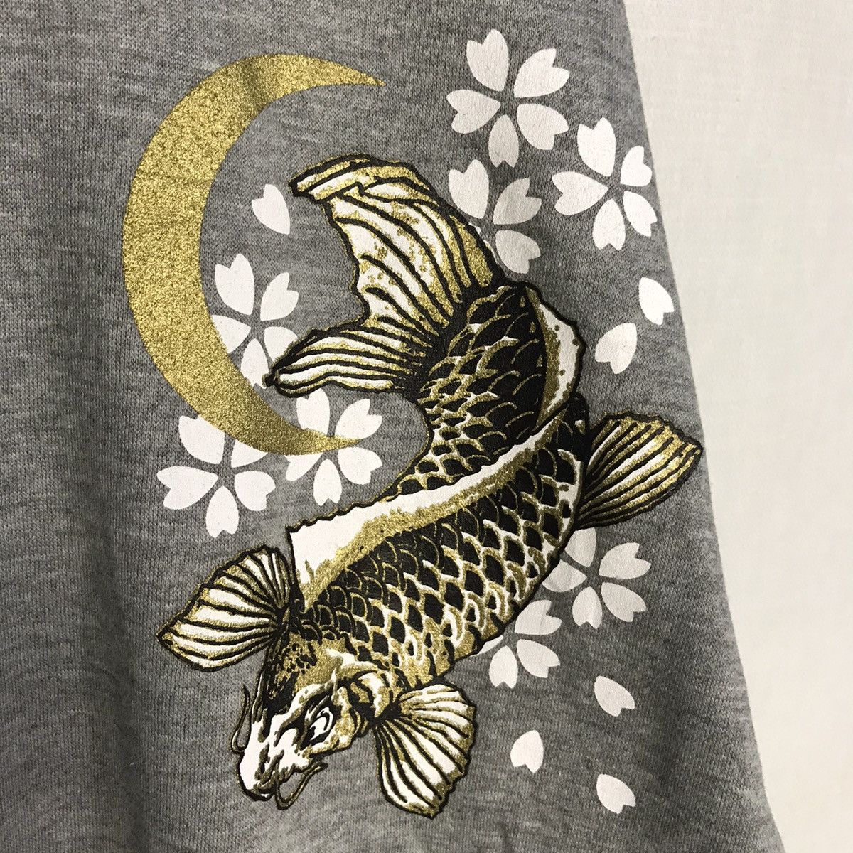 Japanese Brand Oversize Big fish koi design big print crewneck Size US XXL / EU 58 / 5 - 6 Thumbnail