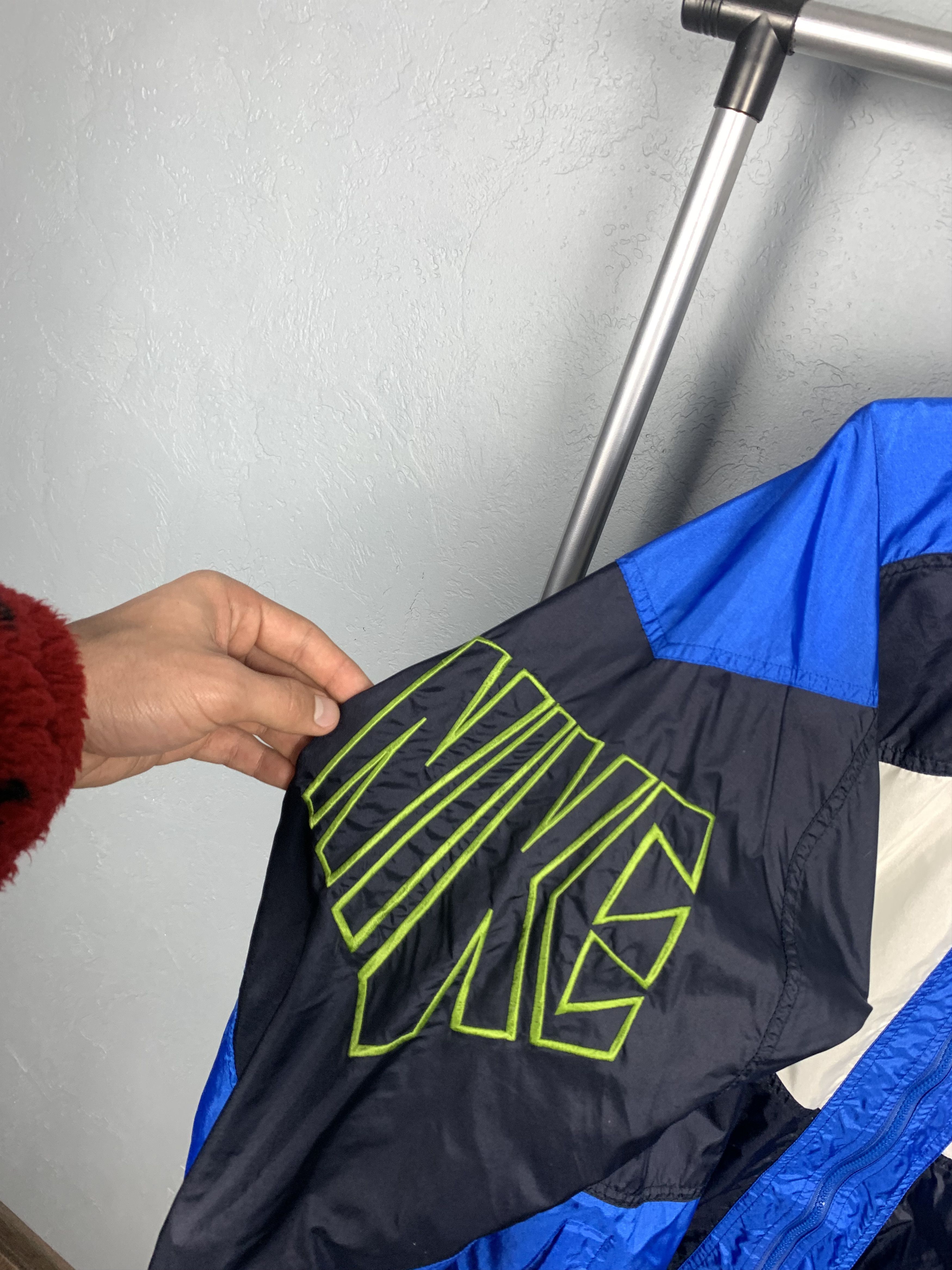 Nike × Vintage NIKE USA 90's Vintage Mens Windbreaker Track Top Jacket Size US L / EU 52-54 / 3 - 3 Thumbnail