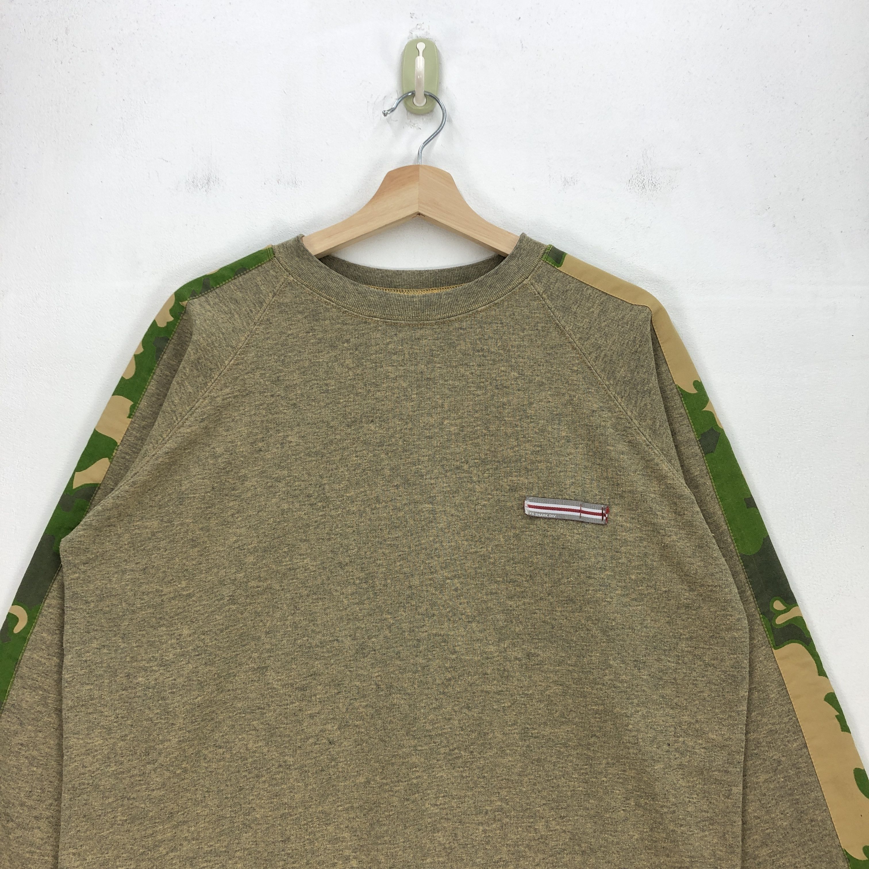 Diesel × Vintage Vintage Diesel Sweatshirt Diesel Shark Crewneck Sweater Size US L / EU 52-54 / 3 - 4 Thumbnail