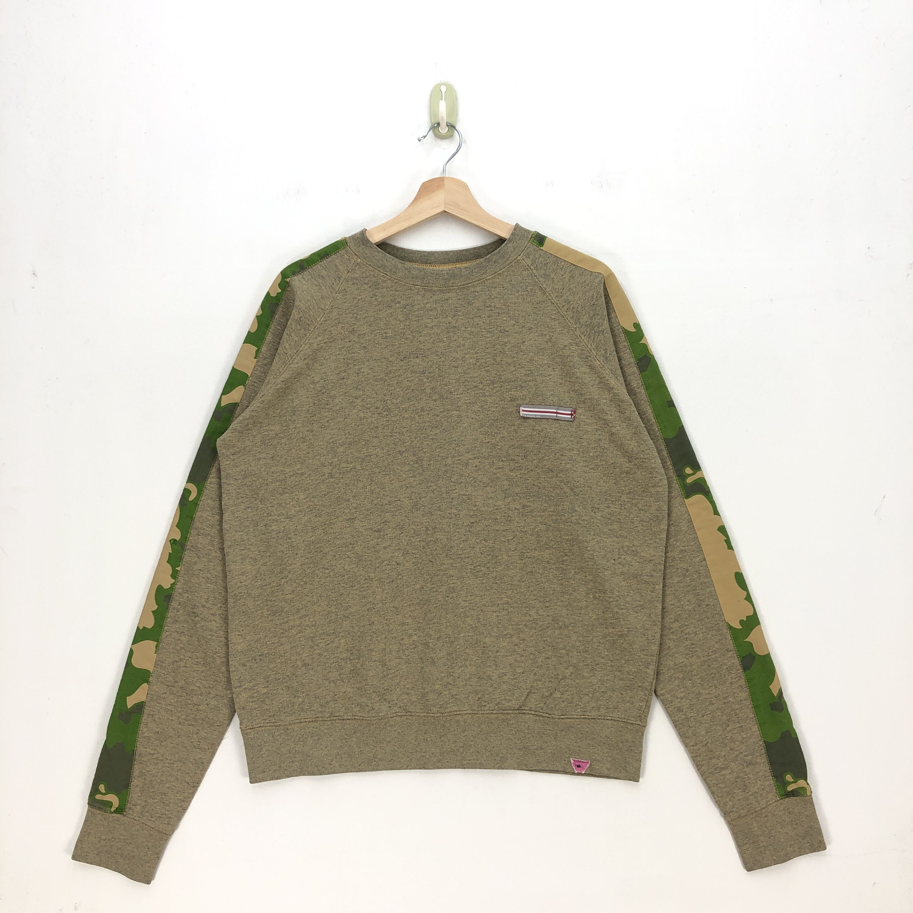 Diesel × Vintage Vintage Diesel Sweatshirt Diesel Shark Crewneck Sweater Size US L / EU 52-54 / 3 - 2 Thumbnail