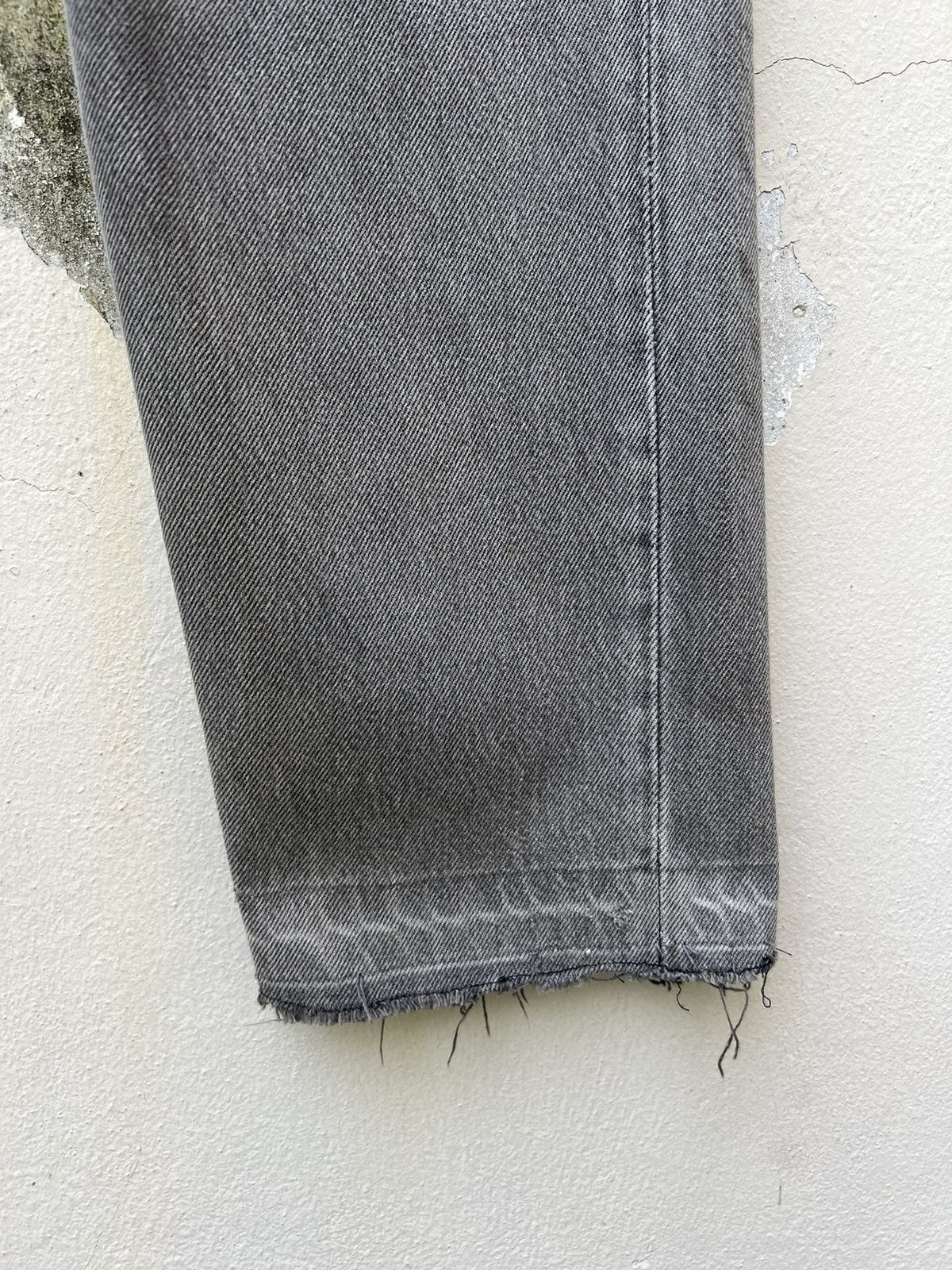 Levi's Vintage 80s Levi’s 501 Faded Black Denim Jeans Size US 32 / EU 48 - 13 Thumbnail