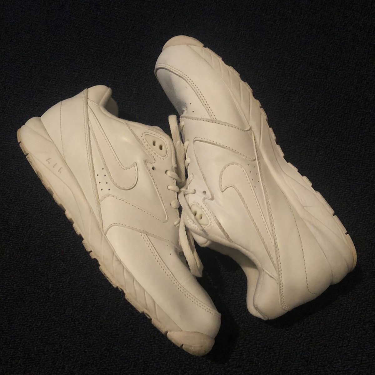 image of Vintage 1995 Nike Air Max Swoosh Tennis Shoes Aces in Triple White, Men's