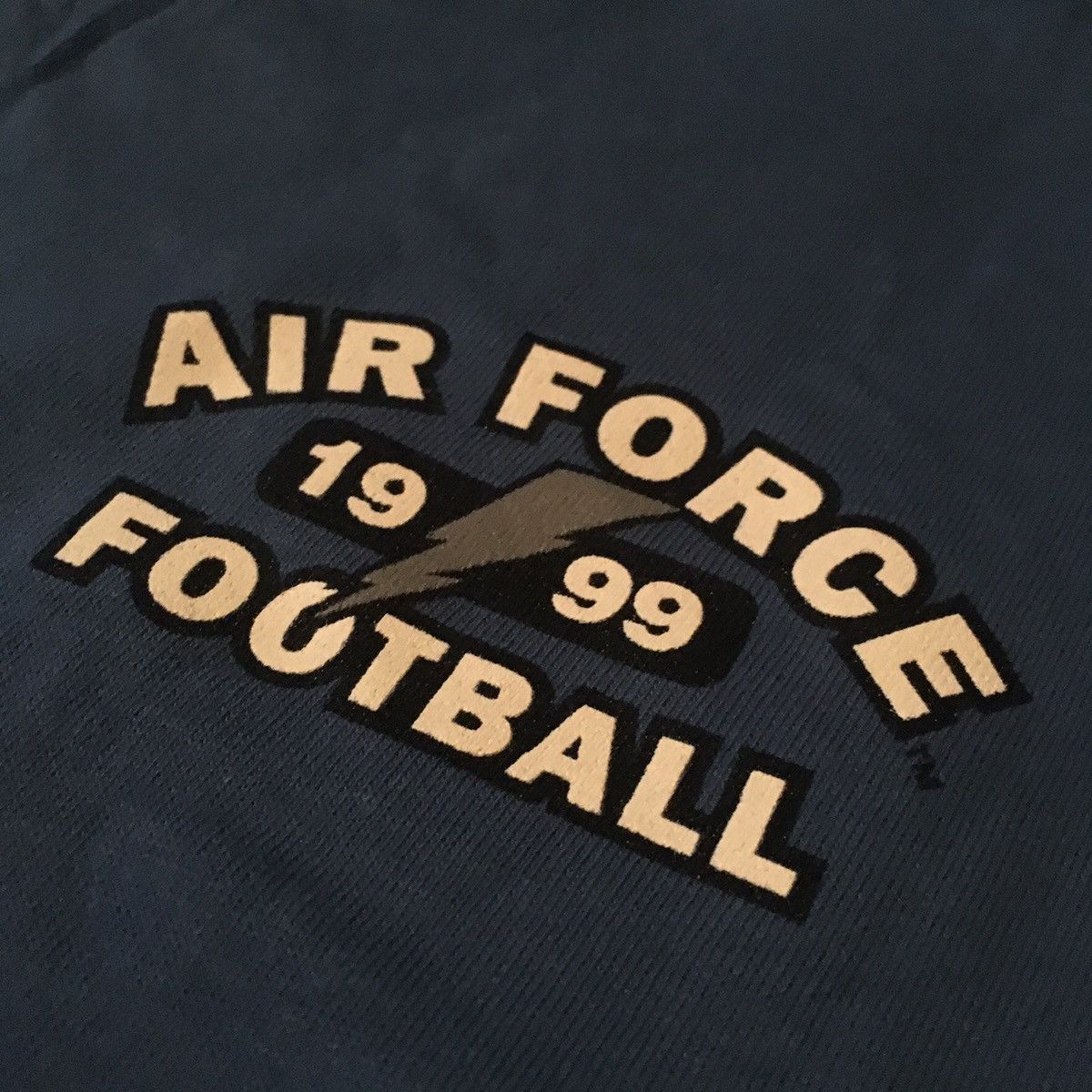 Vintage Vintage 1990s Air Force Football Champions For A New Era Tee Size US M / EU 48-50 / 2 - 6 Thumbnail