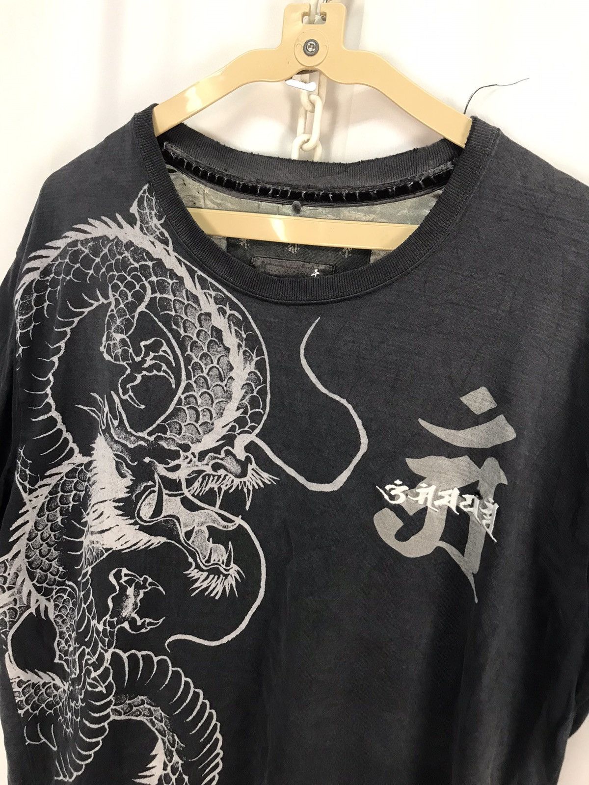 Japanese Brand Dragon printed distressed tshirt Size US M / EU 48-50 / 2 - 6 Thumbnail
